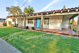 Building Photo - 501 J St