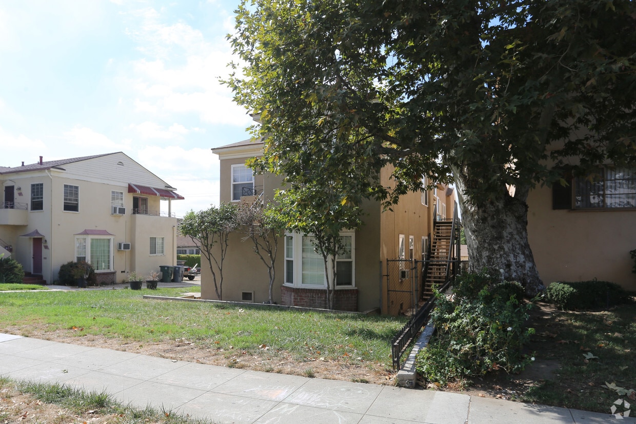 628 Glenwood Rd, Glendale, CA 91202 Apartments in Glendale, CA