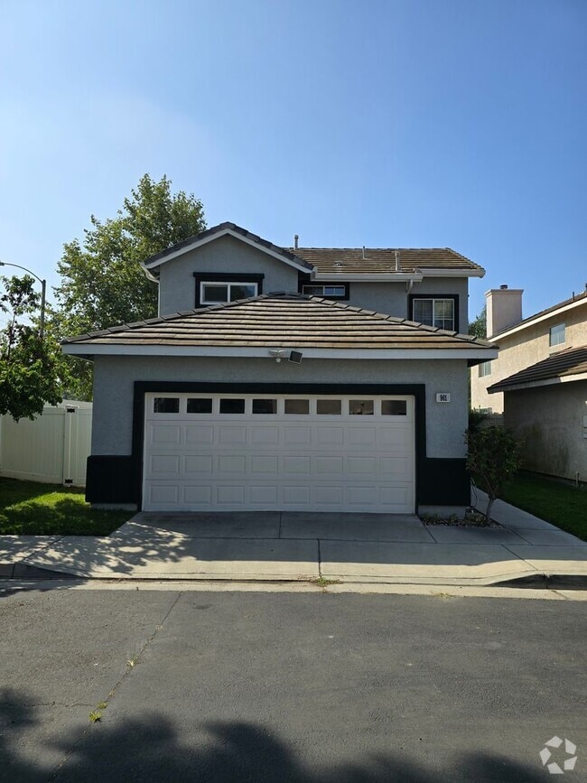 Building Photo - 961 Blossomcreek Ln