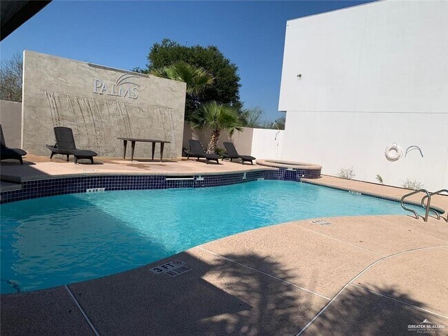 Foto del edificio - 4217 Colbath Ave