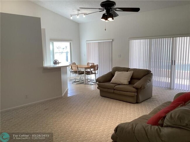 Building Photo - 3900 Riverside Way