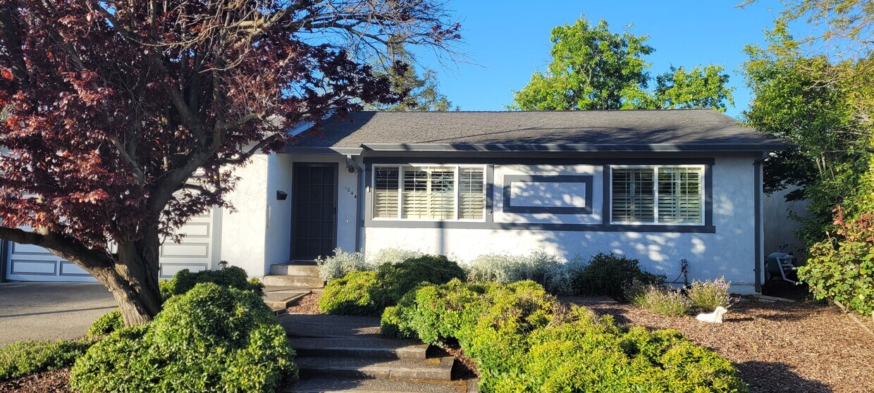 1044 Crinella Dr, Petaluma, CA 94954 House Rental in Petaluma, CA