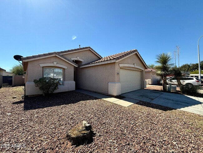 Foto del edificio - 10527 W Windsor Blvd