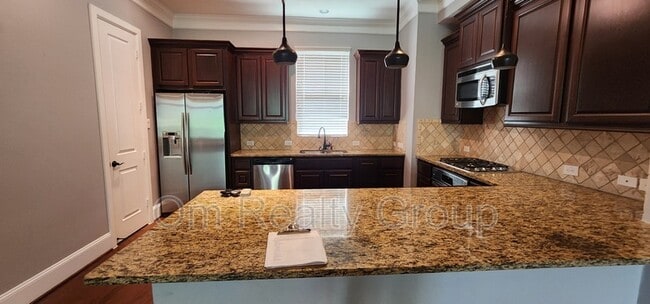 Building Photo - 1405 Patterson St