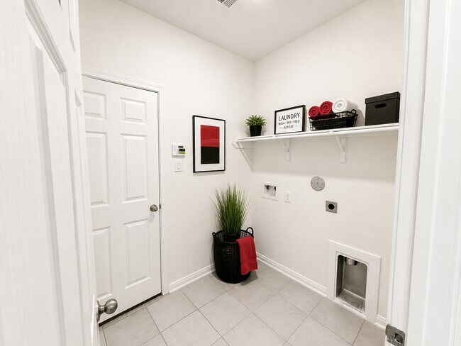 Foto del edificio - 6223 Morning Fern Ln