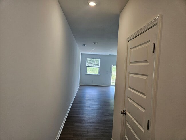 Building Photo - New Construction! Stunning 3Br 2.5Ba in Ri...
