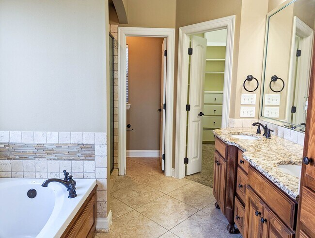 Foto del edificio - Beautiful 4 bed/3 bath home in South Bossier