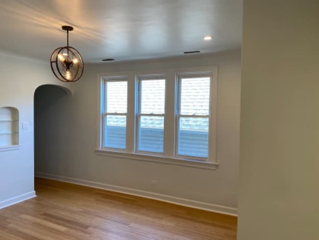 Photo - 1008 N Mozart St Apartment