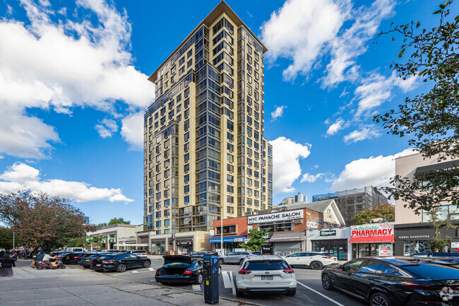 Foto del edificio - The Windsor at Forest Hills