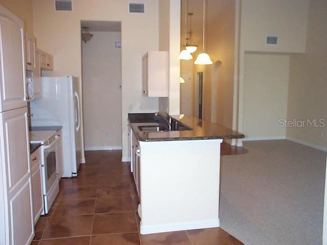 Foto del edificio - 600 Gardens Edge Dr
