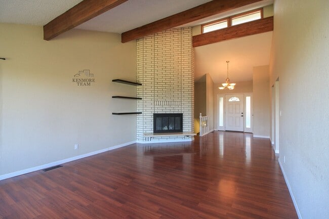 Building Photo - 3006 W 47th Ave