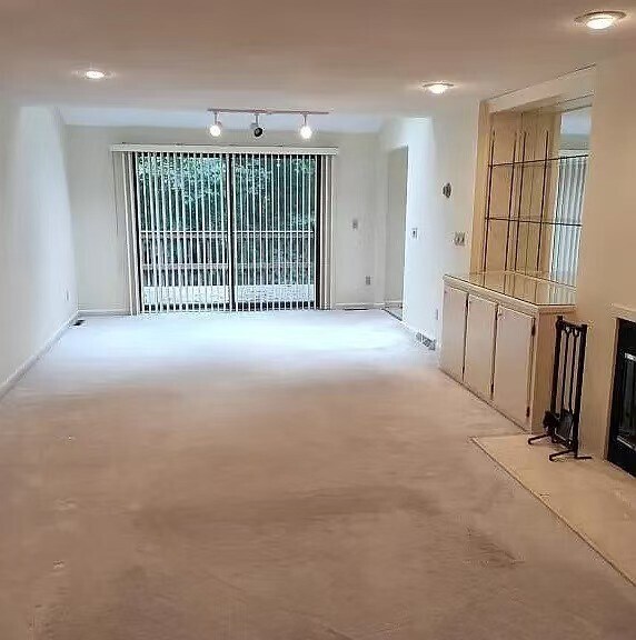 Foto del edificio - 605 Clubhouse Rd