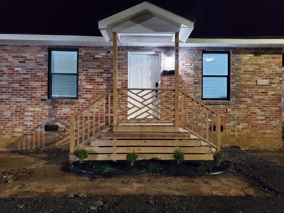 Foto principal - 292 Quick St