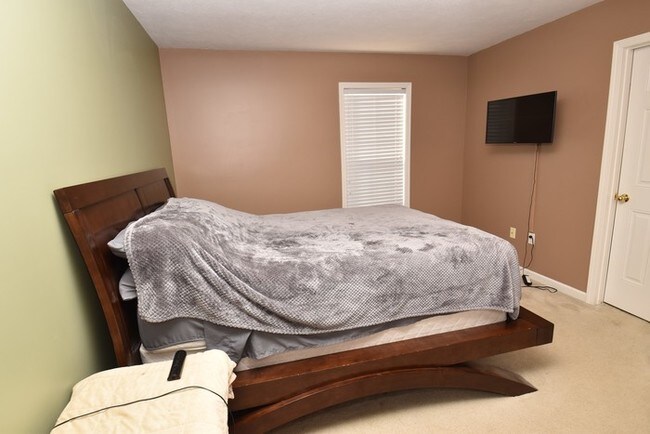 Building Photo - Ridgemont Crossing 2 bed 2 bath