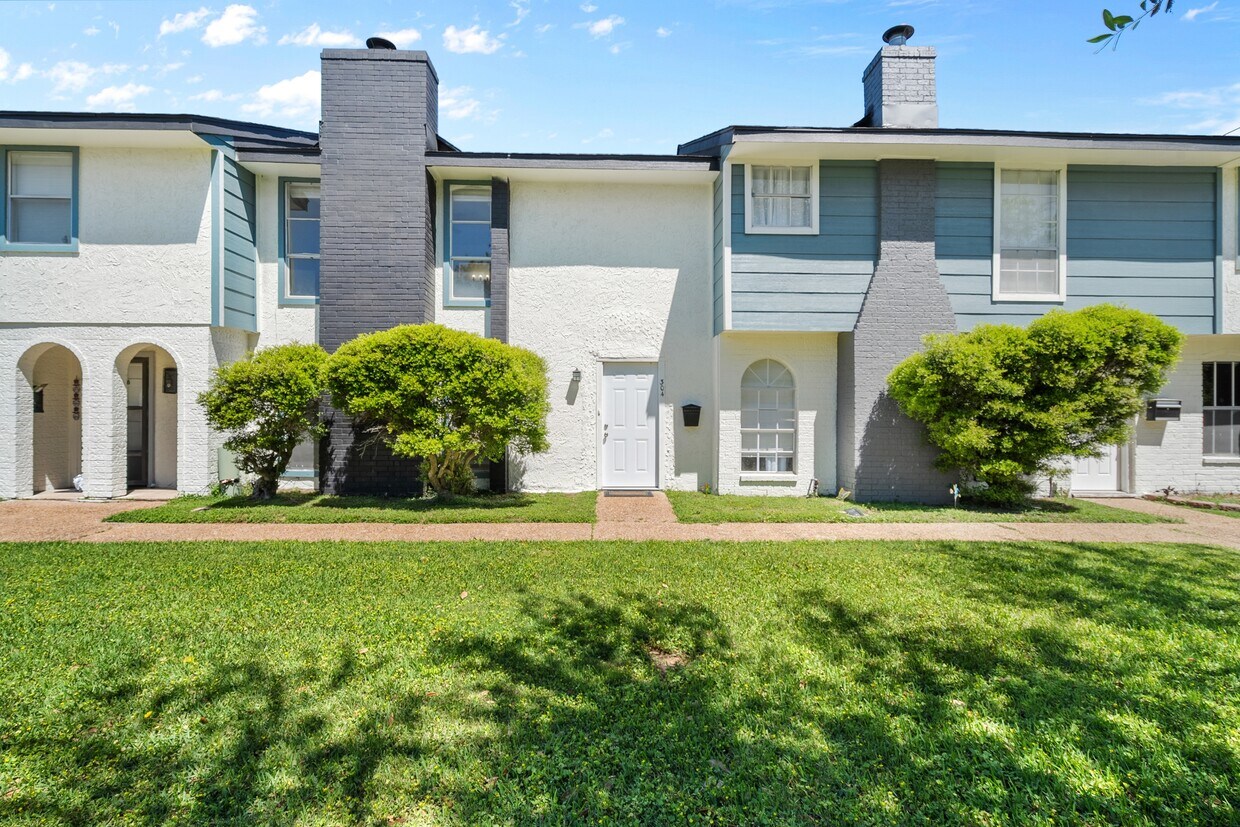 Foto principal - 304 S 2nd St