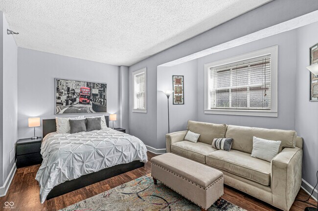 Foto del edificio - 230 E 9th St