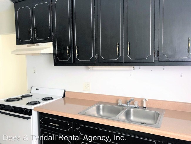 Foto del edificio - 2 br, 1 bath House - 819 Maple St