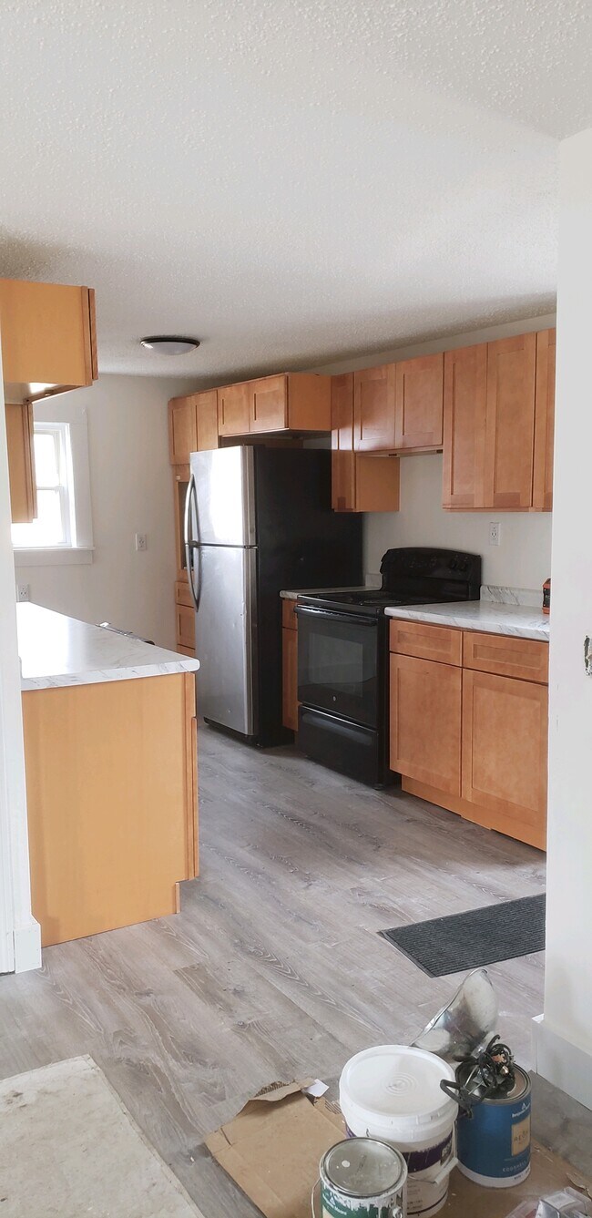 10 Palmer St, Claremont, NH 03743 House Rental in Claremont, NH