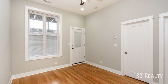 Photo - 2125 W Chicago Ave Apartment