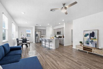 Building Photo - 220 Century Plant Rd