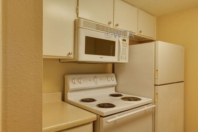 Foto del edificio - 1 bedroom in SAN ANTONIO TX 78240