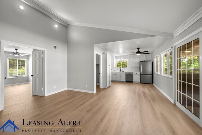 Foto del edificio - 28031 Meadowcreek Rd