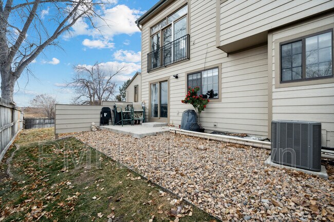 Building Photo - 7440 W Coal Mine Ave