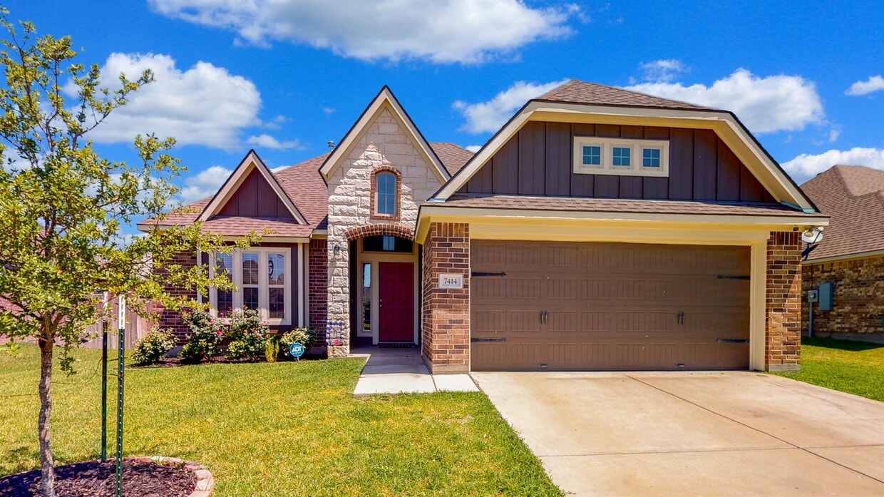 Primary Photo - 7414 Masters Dr