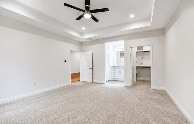 Building Photo - 4847 Sunflower St