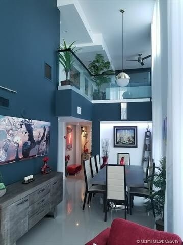 Foto del edificio - 3030 NE 188th St