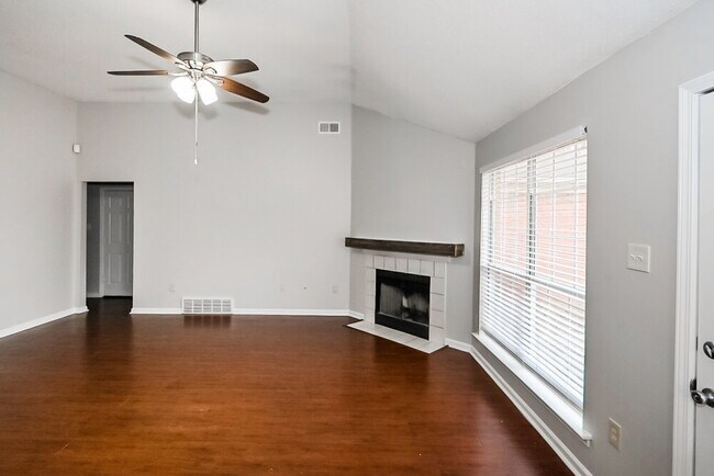 Foto del edificio - 12829 Fox Bend Ln
