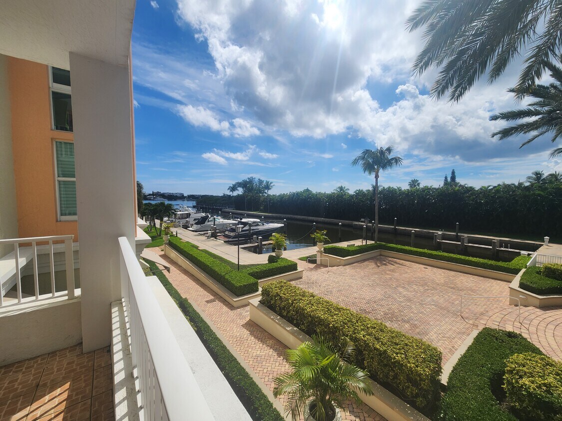 806 E Windward Way, Lantana, FL 33462 Condo for Rent in Lantana, FL