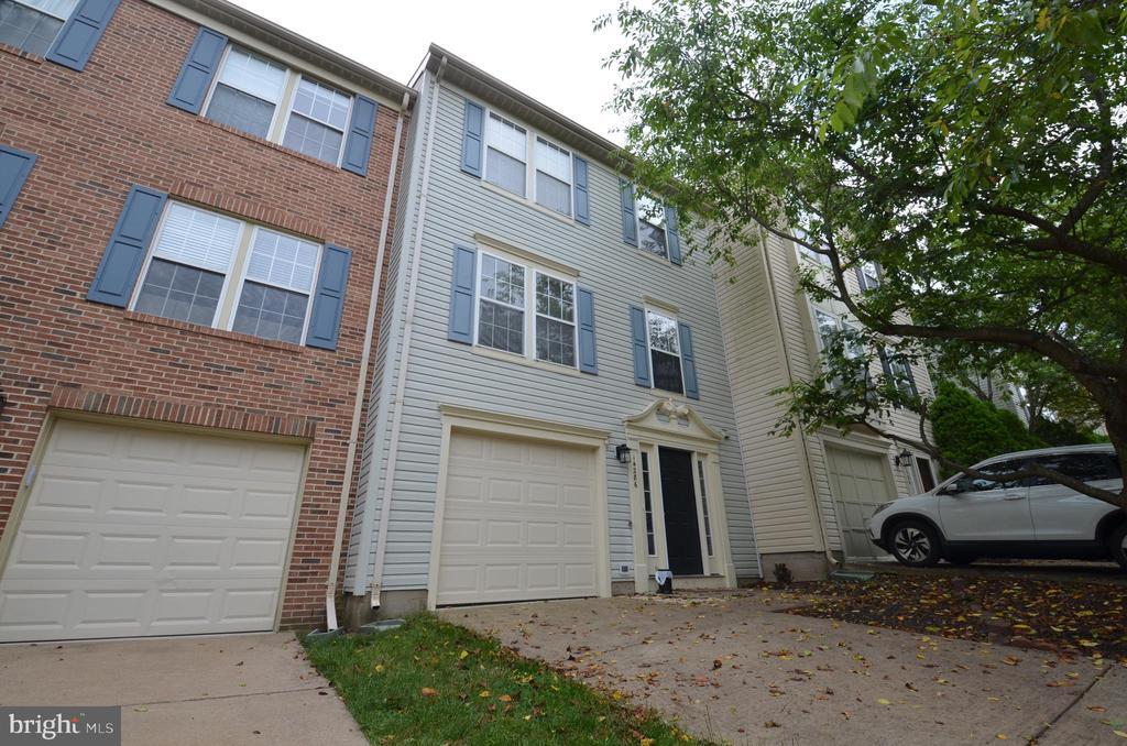 Foto principal - 14286 Glade Spring Dr