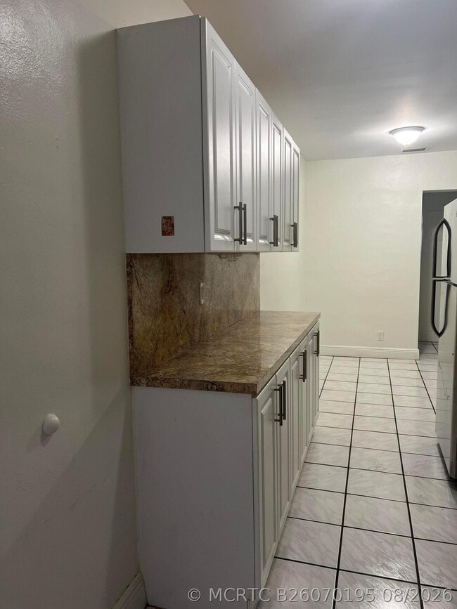 Building Photo - 2600 S Ocean Dr