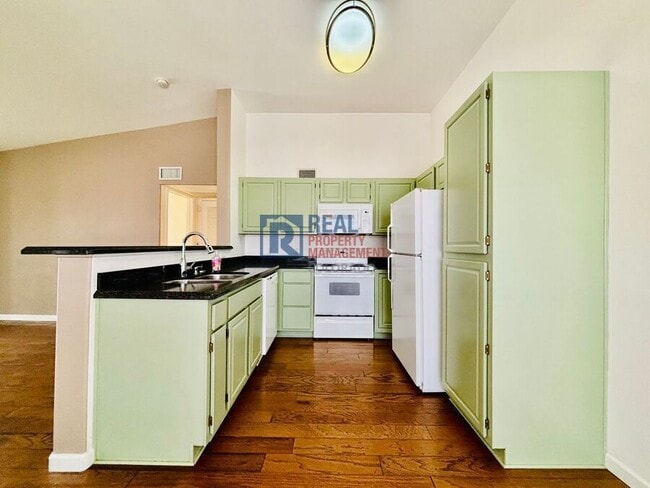 Foto del edificio - 1166 Opal St