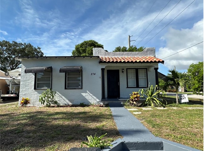 Building Photo - 274 Bayberry Dr