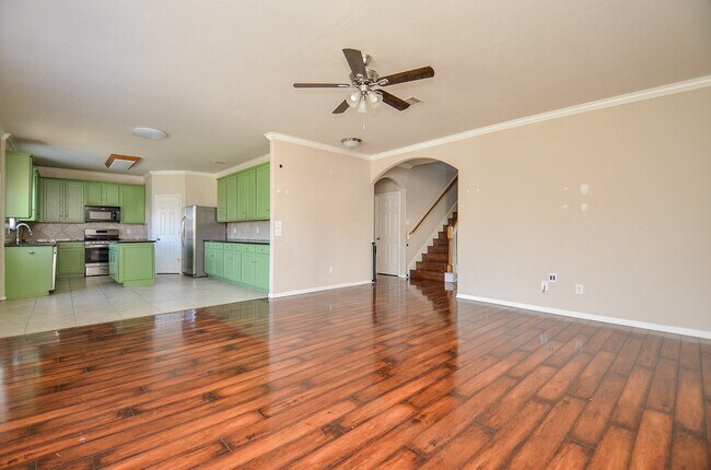 Building Photo - 407 Stream Mill Ln