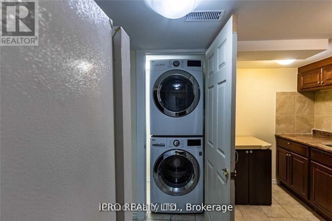 Building Photo - 3856 Passway Rd