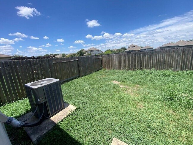 Building Photo - This beautiful one story home features 3 b...
