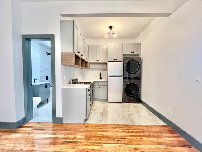 Foto del edificio - 52 Monitor St