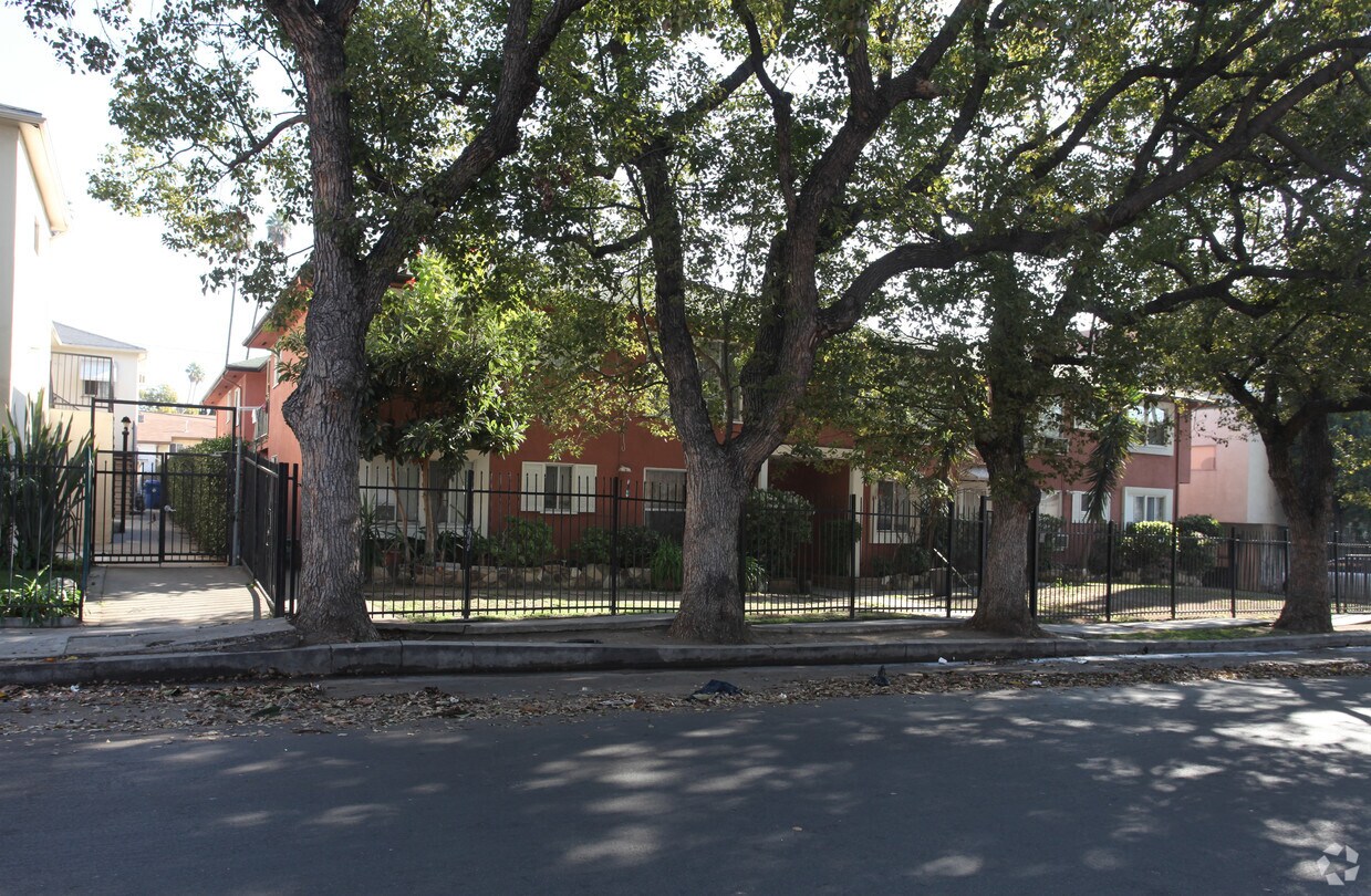 Building Photo - 1640 N Harvard Blvd