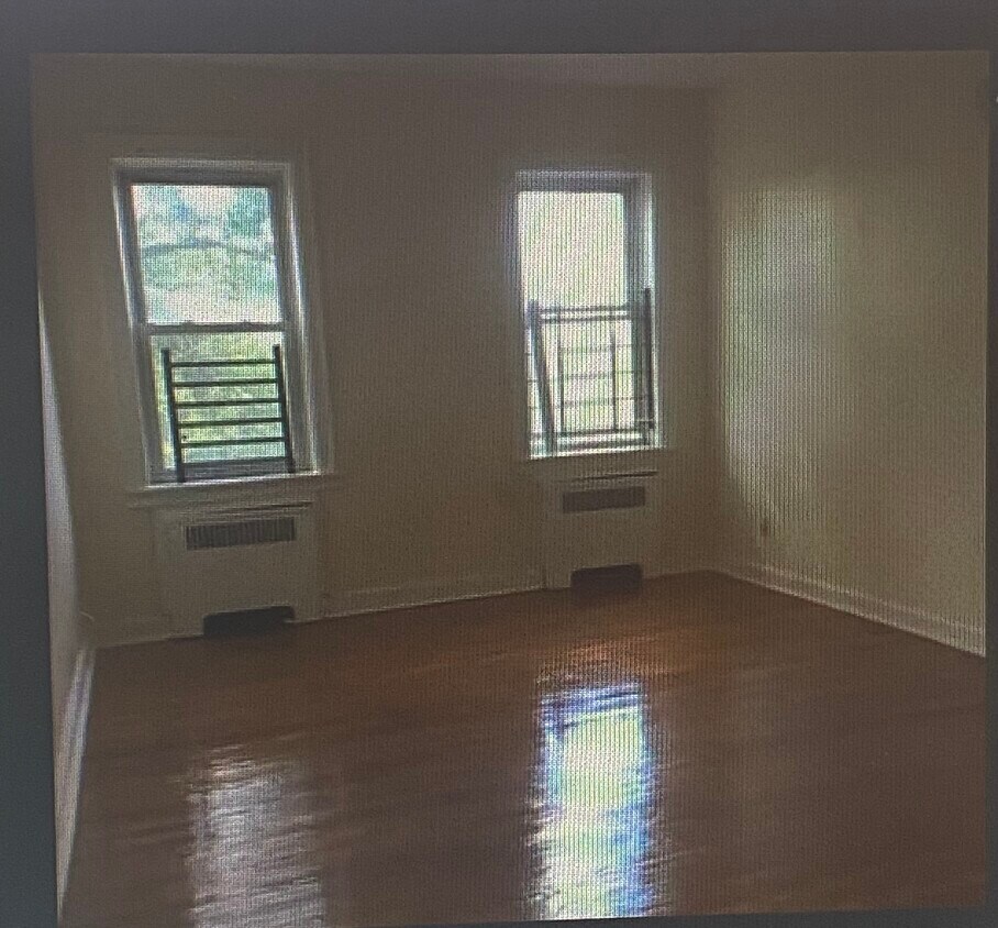 Foto principal - 48 Millington Ave
