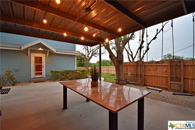 Foto del edificio - 1508 TX-46