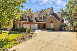 Building Photo - 109 Emerald Chase Cir