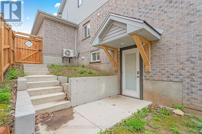Building Photo - 33 Milson Crescent