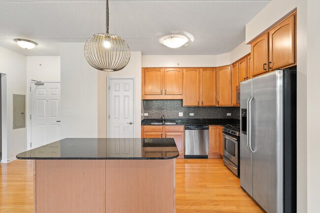 Building Photo - 77 N Quentin Rd
