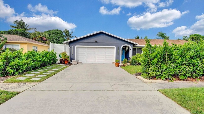 Photo - 2941 Angler Dr House