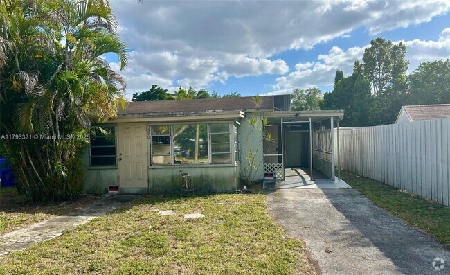 Building Photo - 550 N 58th Ave