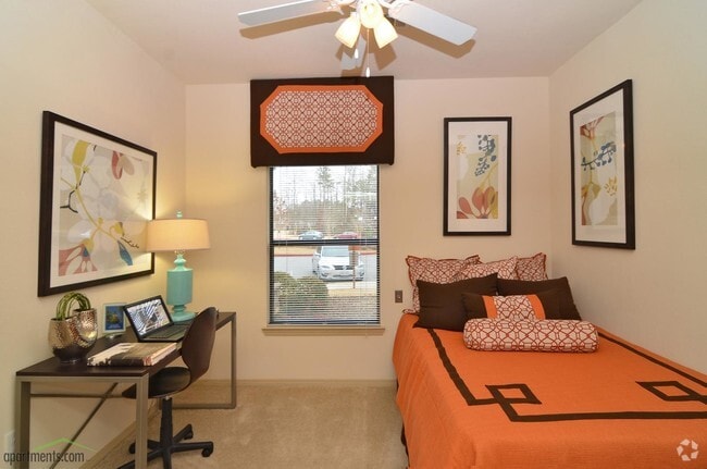 Bedroom - The Mill at Auburn