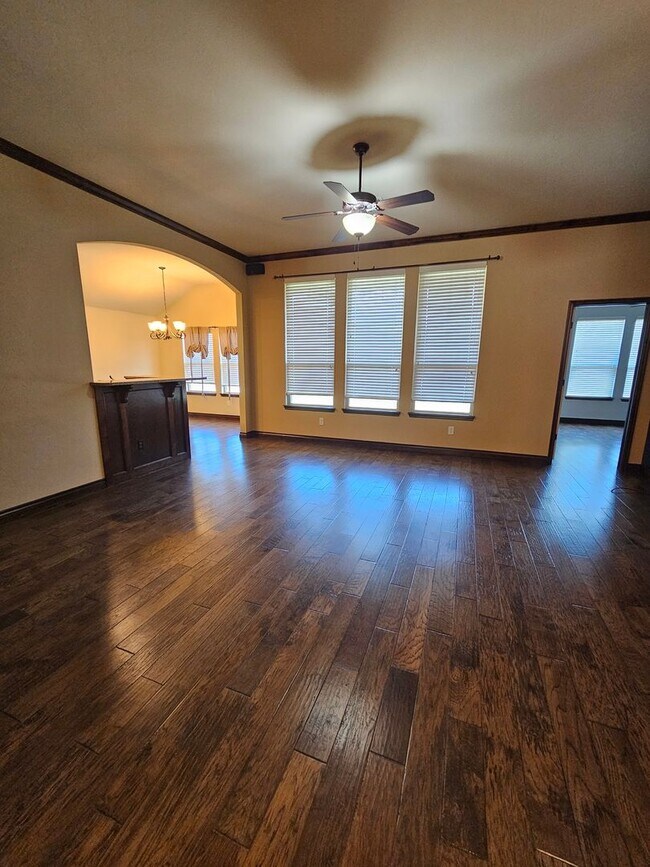Foto del edificio - (3) Bed/(2) Bath in Red Canyon Ranch Avail...